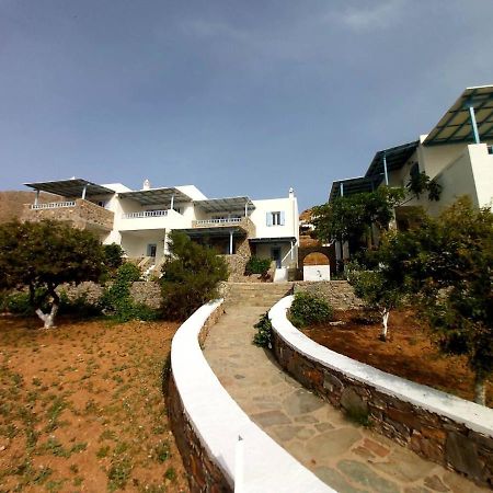 Medusa Accommodation Livadakia Exterior photo