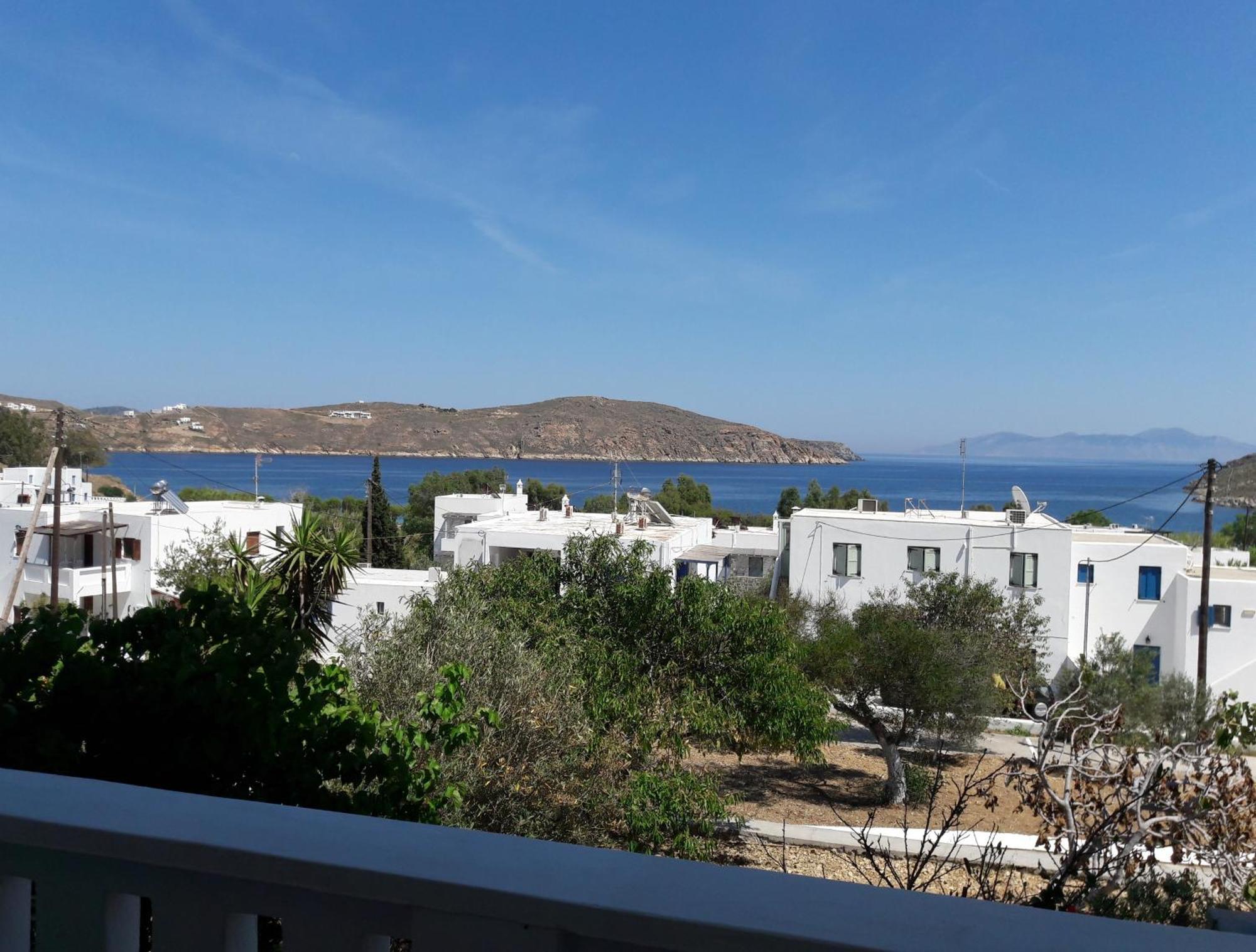 Medusa Accommodation Livadakia Exterior photo