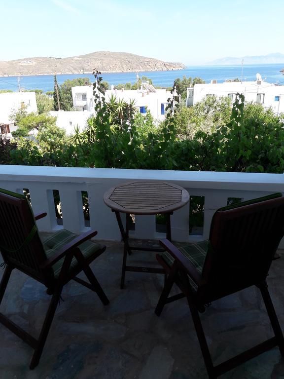 Medusa Accommodation Livadakia Exterior photo