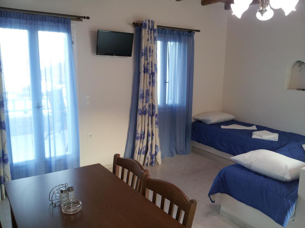 Medusa Accommodation Livadakia Exterior photo